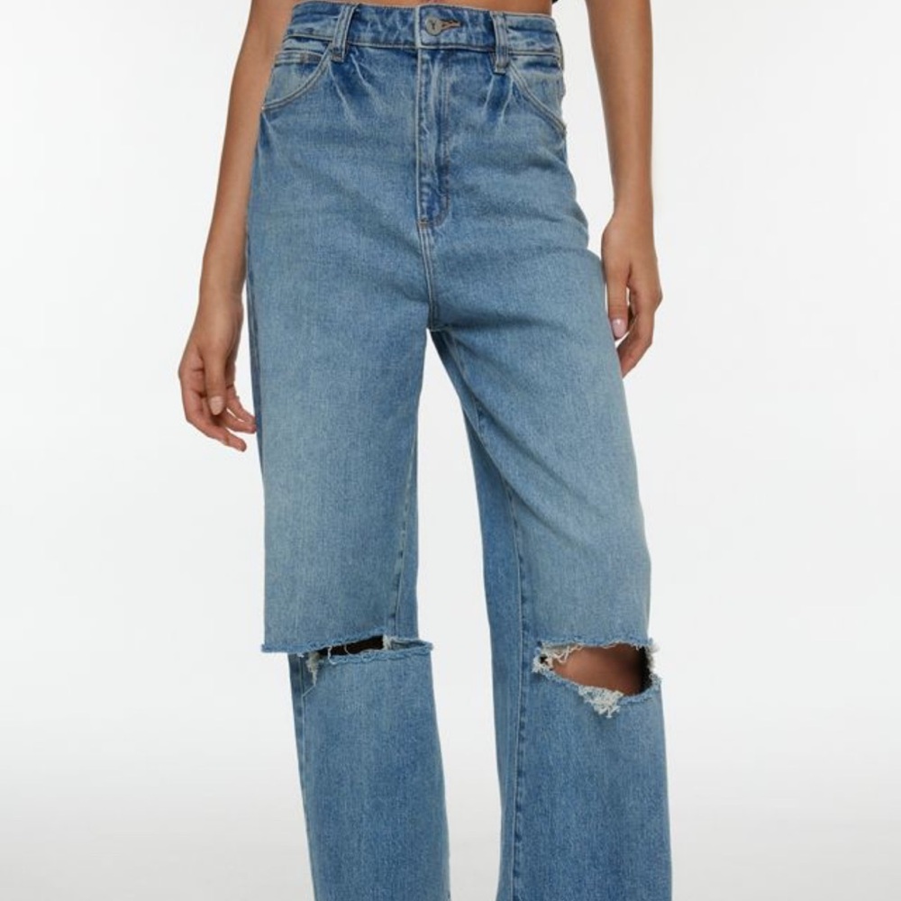 NWT! Abrand ‘94 High & Wide Rip jeans
